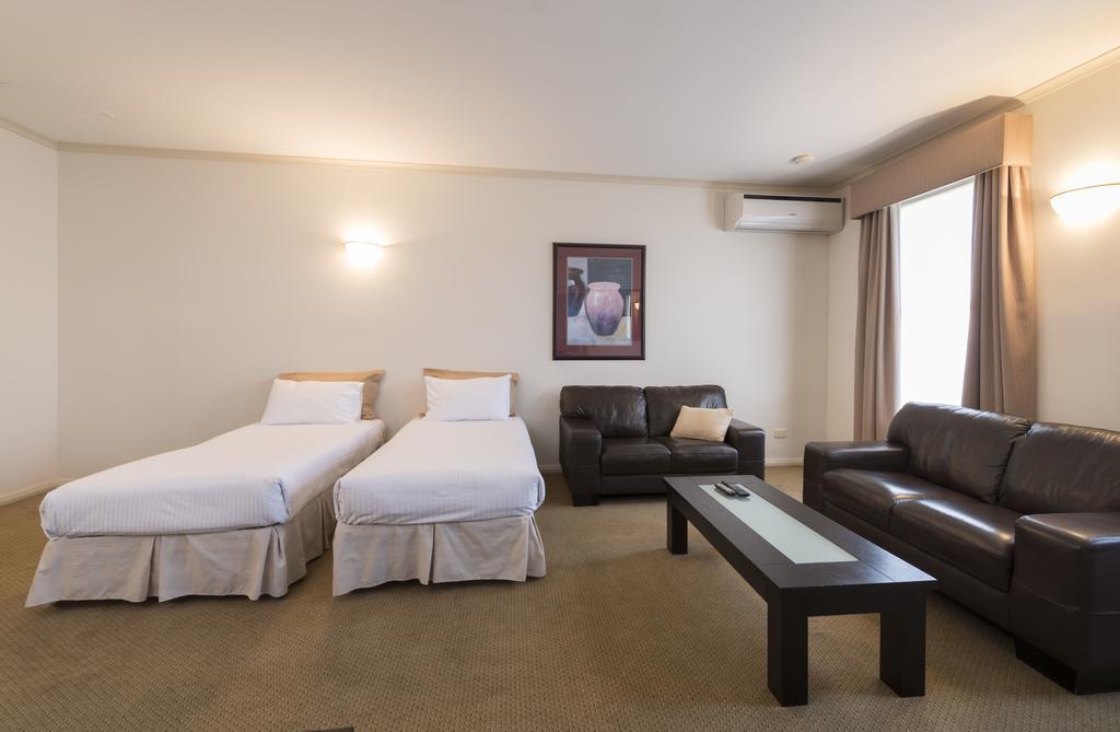 Hotel Beau Monde International Doncaster East Habitación foto
